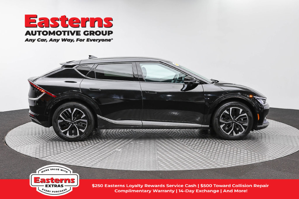 Used 2023 Kia EV6 Wind w/ Wind Technology Package AWD/4WD image 5