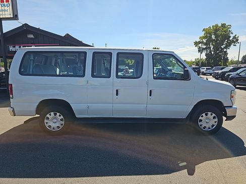 Used 2012 Ford E-350 and Econoline 350 XLT RWD image 3