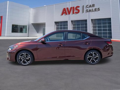 Used 2025 Nissan Sentra SV FWD image 10