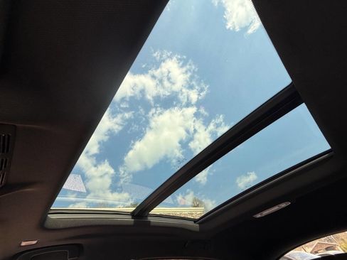 Used 2018 BMW X2 xDrive28i w/ M SportX Package image 15