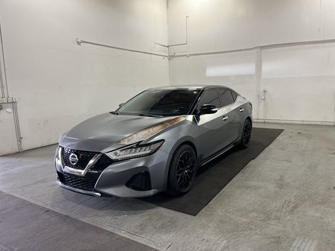 Used 2020 Nissan Maxima 3.5 SV w/ Floor Mat Group FWD image 2