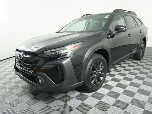 Certified 2025 Subaru Outback Onyx Edition AWD/4WD image 3