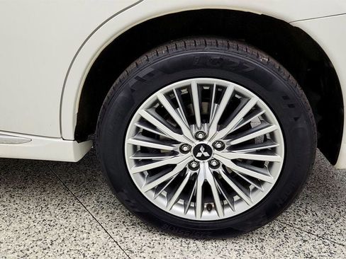 Used 2021 Mitsubishi Outlander SEL image 9