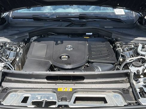 Used 2026 Mercedes-Benz GLC 300 image 34