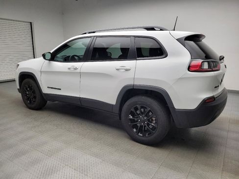Used 2023 Jeep Cherokee Altitude Lux AWD/4WD image 3