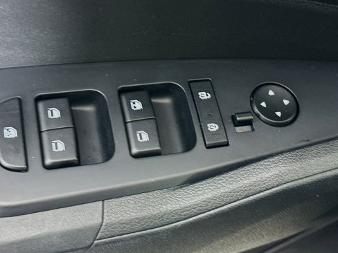 Used 2025 Kia Sportage LX FWD image 15
