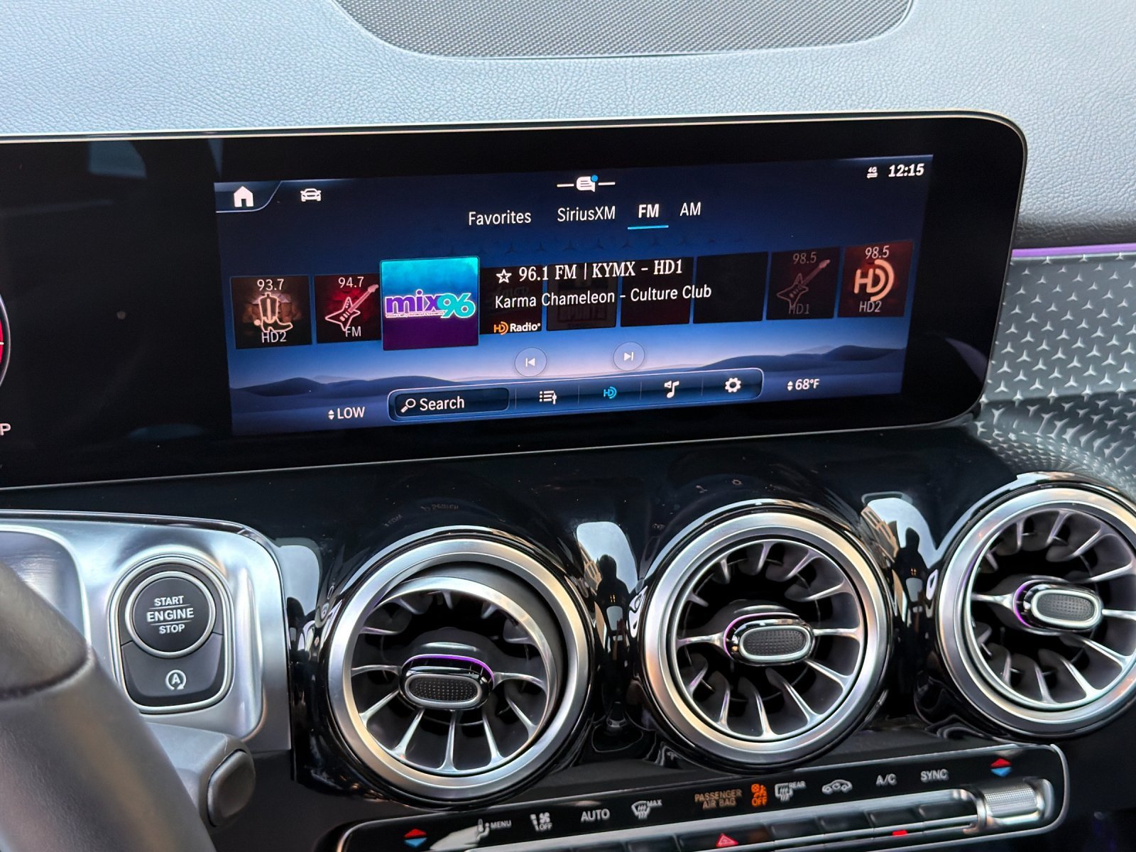 Used 2026 Mercedes-Benz GLB 250 4MATIC image 17