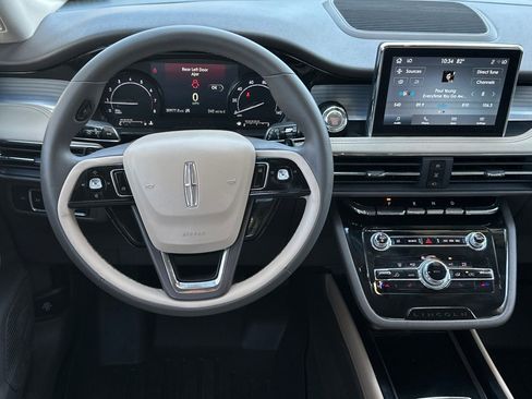 Used 2022 Lincoln Corsair FWD image 13