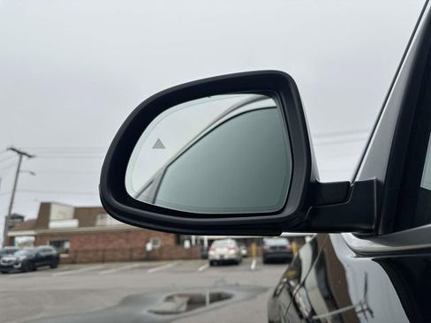 Used 2023 BMW X3 xDrive30i w/ Premium Package image 12