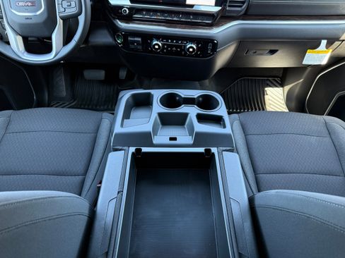 New 2025 GMC Sierra 2500 SLE w/ SLE Value Package; image 19