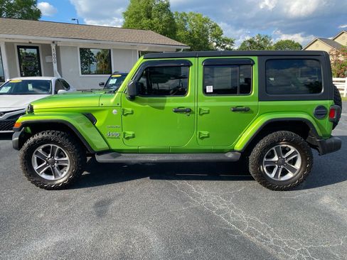 Used 2020 Jeep Wrangler Unlimited Sahara image 3