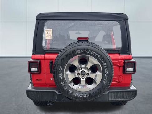 Used 2022 Jeep Wrangler Unlimited Sport image 3