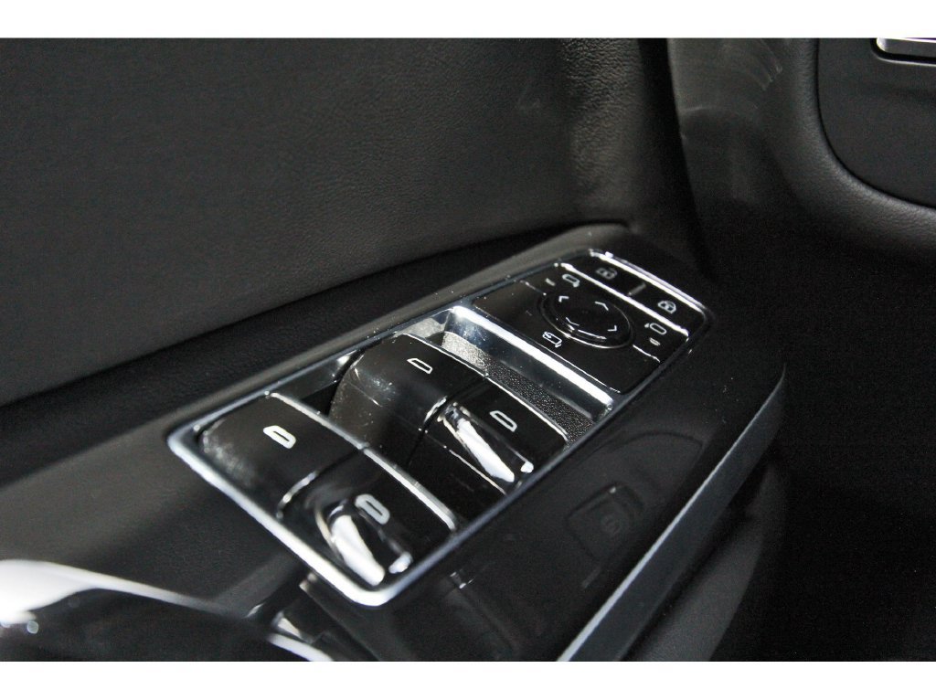 Used 2026 Cadillac Escalade Luxury AWD/4WD image 21
