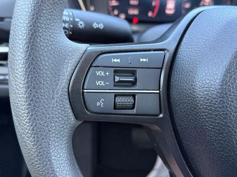 Used 2025 Honda Accord SE image 26