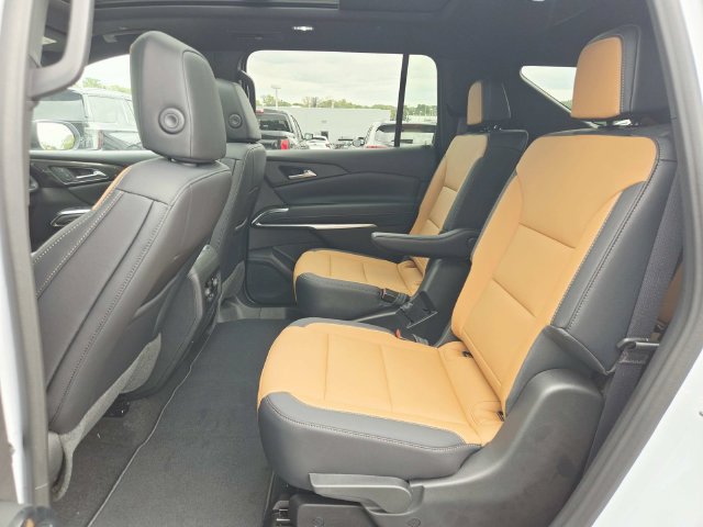 New 2027 Chevrolet Traverse Z71 w/ Driver Confidence Package AWD/4WD image 13