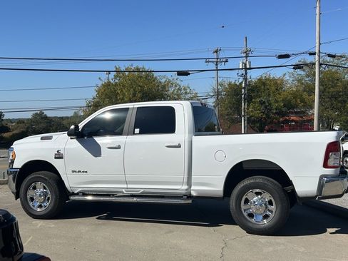 Used 2022 RAM 3500 Big Horn image 9