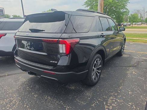 New 2026 Ford Explorer ST-Line AWD/4WD image 3