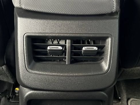 Used 2025 Chevrolet Equinox EV RS FWD image 16