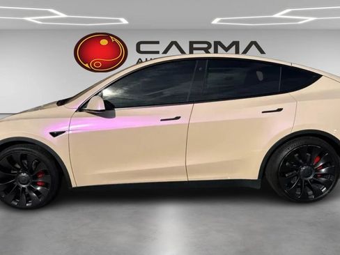Used 2022 Tesla Model Y Performance image 2
