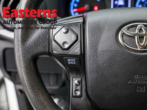 Used 2022 Toyota Tacoma SR image 15