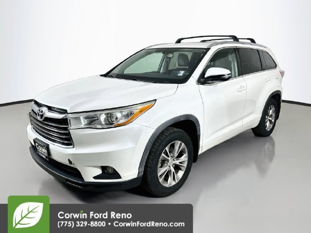 Used 2015 Toyota Highlander XLE AWD/4WD image 4