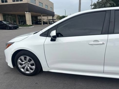Used 2023 Toyota Corolla LE FWD image 9
