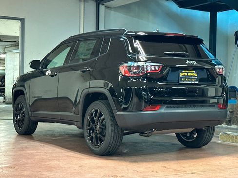 New 2026 Jeep Compass Latitude image 3