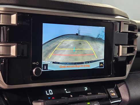 Certified 2025 Toyota Tundra SR5 AWD/4WD image 29