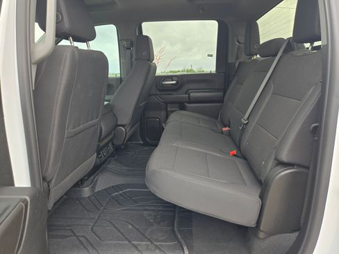 Used 2025 Chevrolet Silverado 2500 Custom w/ Custom Value Package image 13