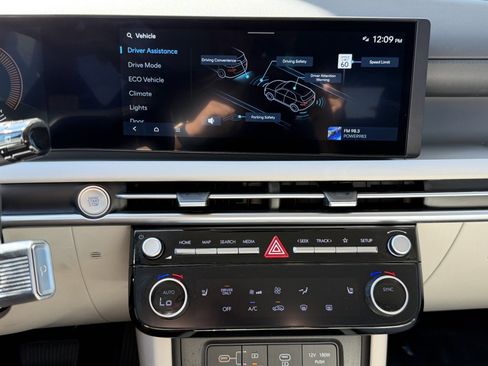 Used 2025 Hyundai Tucson Blue image 23