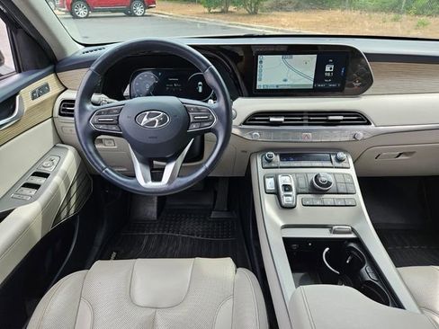 Used 2021 Hyundai Palisade Limited FWD image 12
