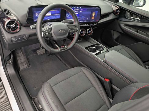 New 2025 Chevrolet Blazer EV RS AWD/4WD image 2