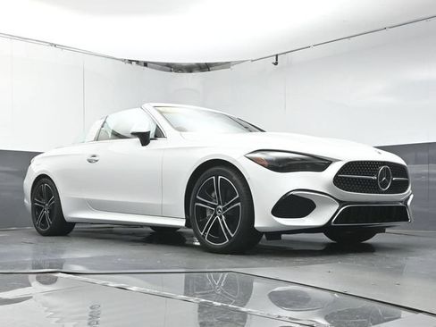 Used 2026 Mercedes-Benz CLE 300 4MATIC Cabriolet image 30