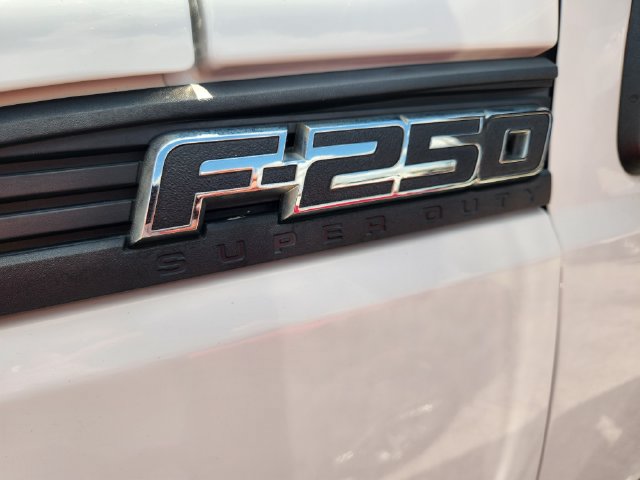 Used 2014 Ford F250 XL w/ XL Value Package AWD/4WD image 9