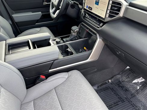 Used 2025 Toyota Tundra Limited image 18