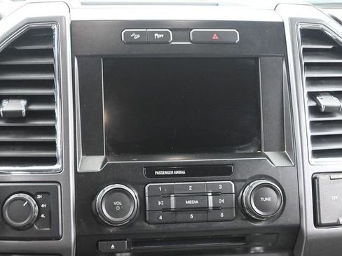 Used 2016 Ford F150 XLT w/ Equipment Group 302A Luxury AWD/4WD image 25