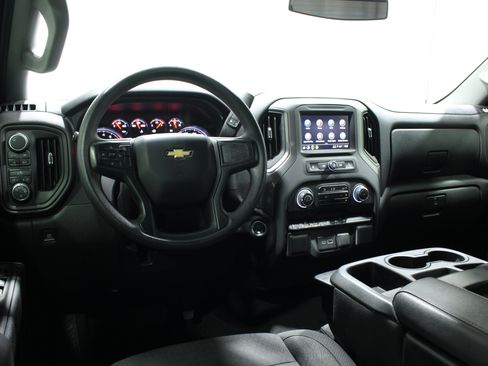 Used 2025 Chevrolet Silverado 1500 Custom AWD/4WD image 2