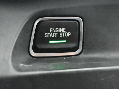 Used 2020 Chevrolet Camaro LT RWD image 26