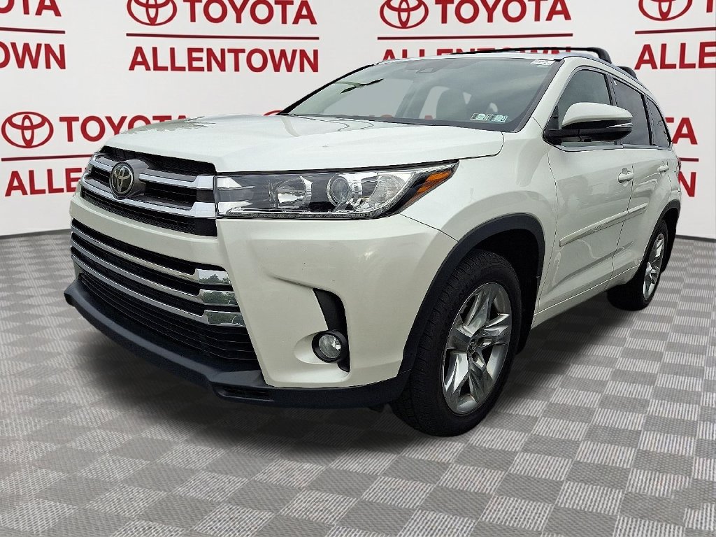 Used 2018 Toyota Highlander Limited AWD/4WD image 3