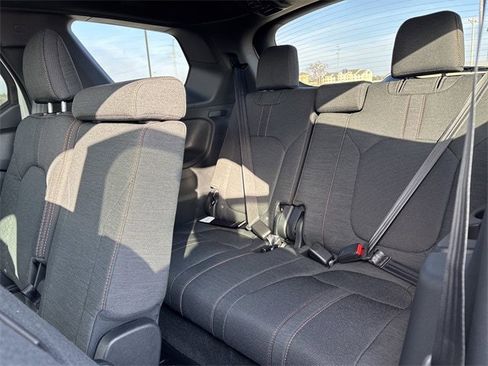 New 2025 Honda Pilot Sport image 17