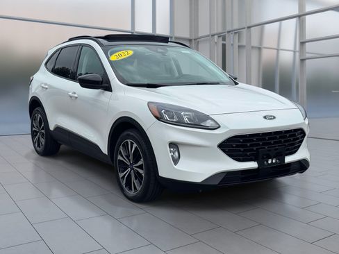 Used 2022 Ford Escape SEL w/ SEL Stealth AWD Package image 2