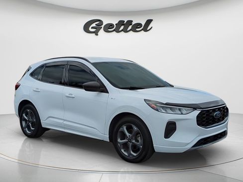 Used 2023 Ford Escape ST-Line w/ Tech Pack #1 FWD image 8