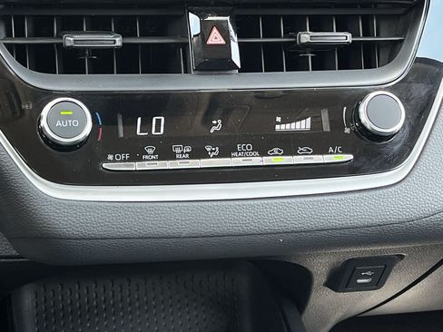 Used 2026 Toyota Corolla LE FWD image 18