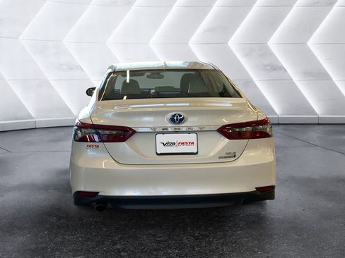 Used 2022 Toyota Camry XLE image 8