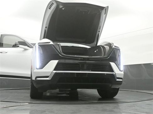 New 2025 Cadillac Escalade IQ Luxury 2 image 60