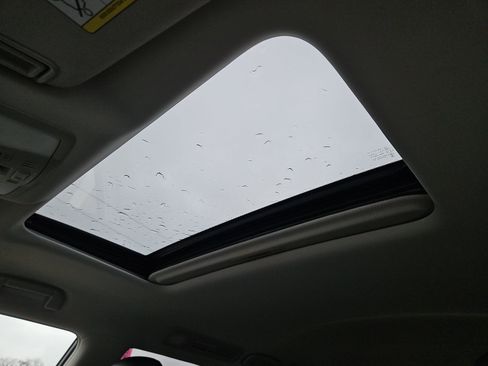 Used 2018 Nissan Armada SL w/ Premium Package image 24