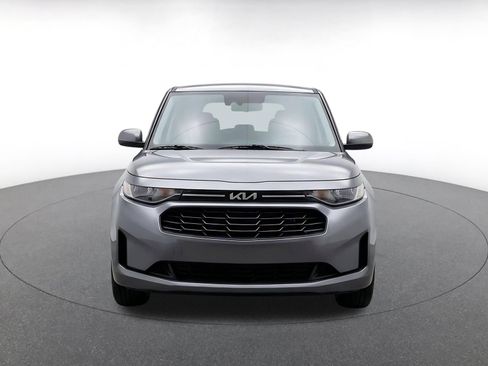 Used 2025 Kia Soul LX w/ LX Technology Package FWD image 2