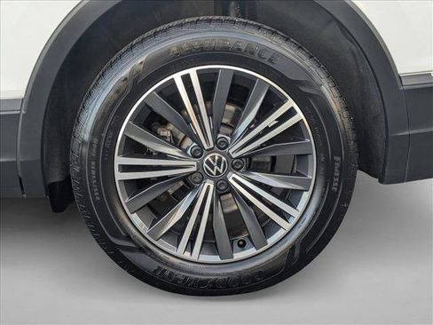 Used 2024 Volkswagen Tiguan Wolfsburg Edition image 24
