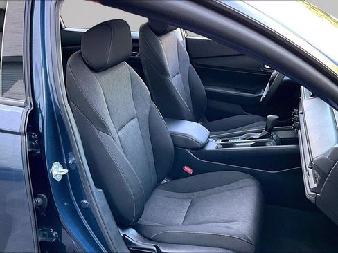 Used 2025 Honda Accord SE image 22