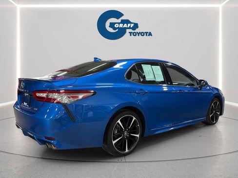 Used 2019 Toyota Camry XSE FWD image 7